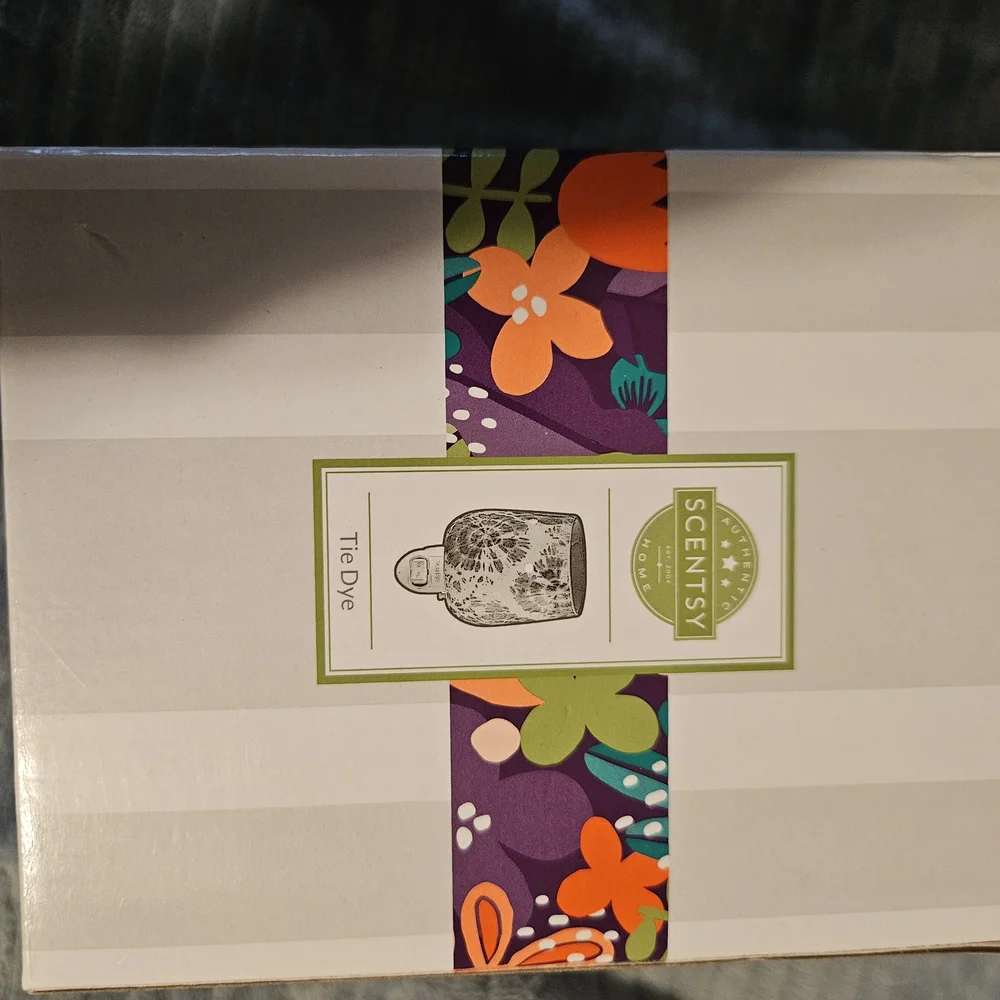 Scentsy Tie Dye Ceramic Mini Warmer
